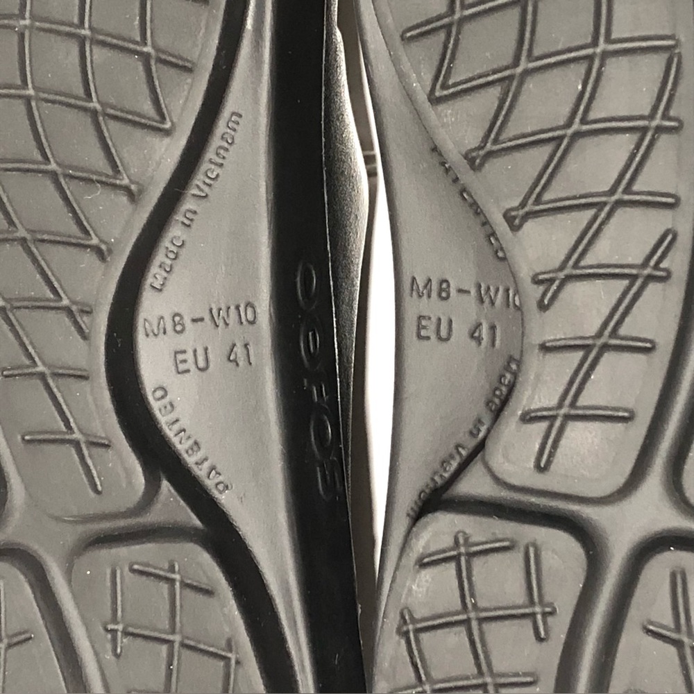 OOFOS Metallic Pewter Slide Sandals - Picture 8 of 11